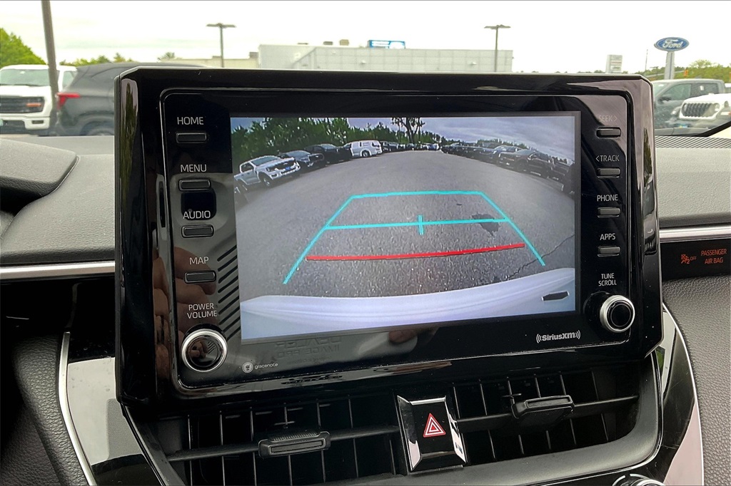 2022 Toyota Corolla LE - Photo 18