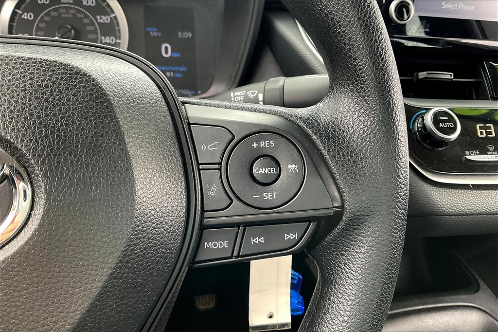 2022 Toyota Corolla LE - Photo 22
