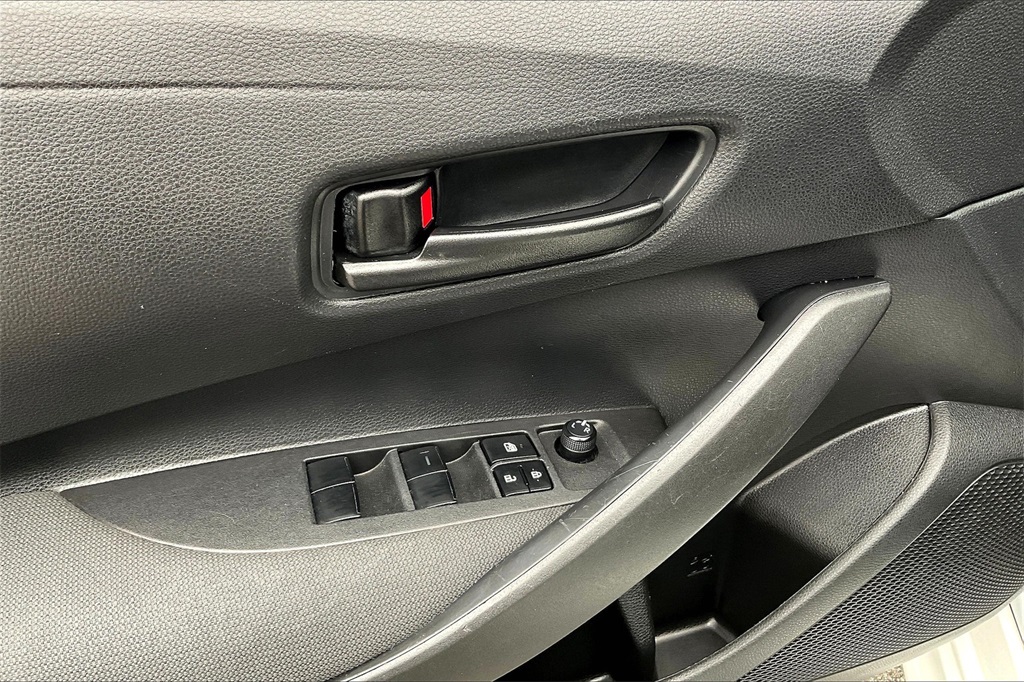 2022 Toyota Corolla LE - Photo 34