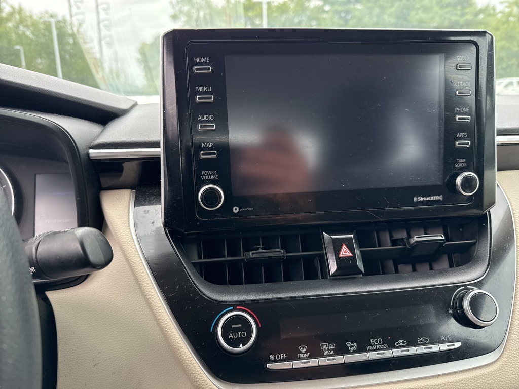 2021 Toyota Corolla LE - Photo 11