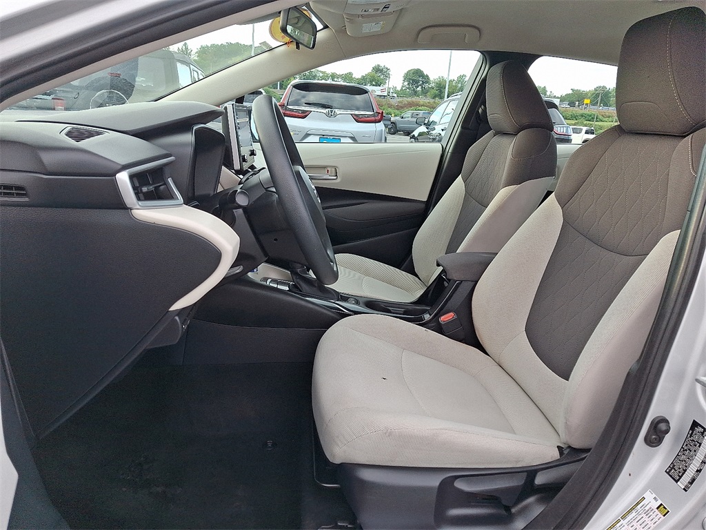 2021 Toyota Corolla LE - Photo 14