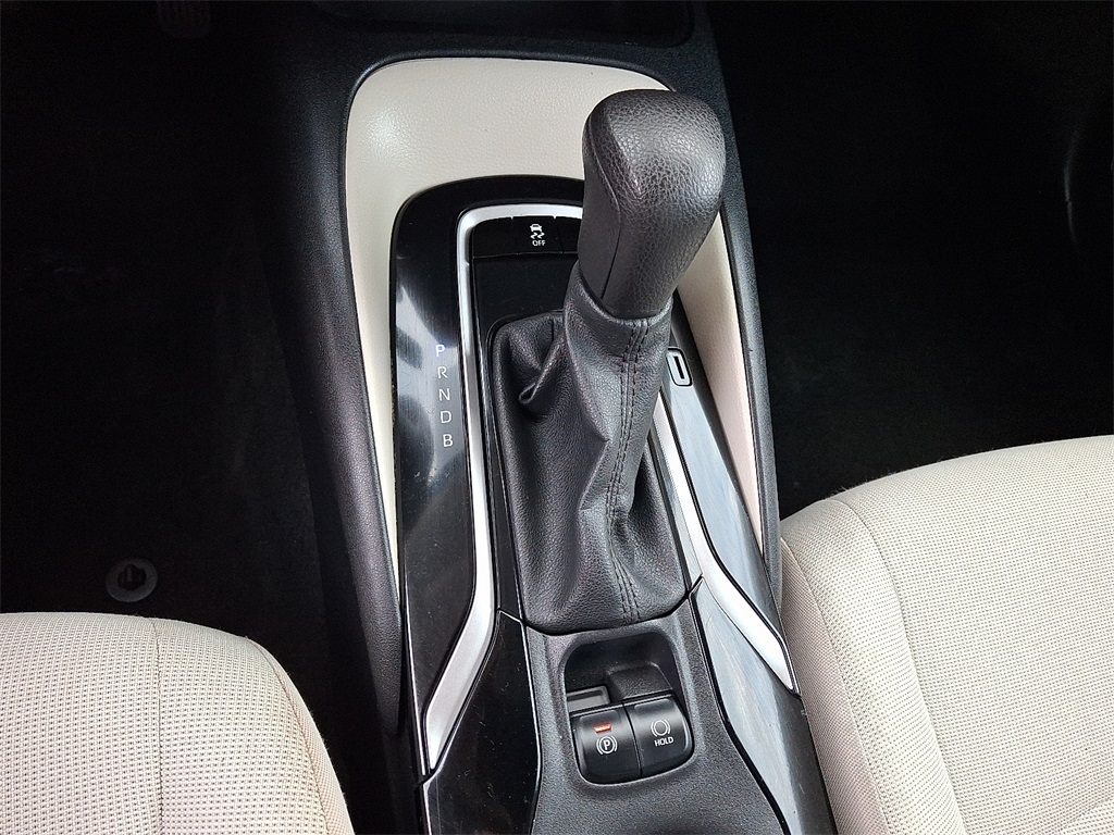 2021 Toyota Corolla LE - Photo 15