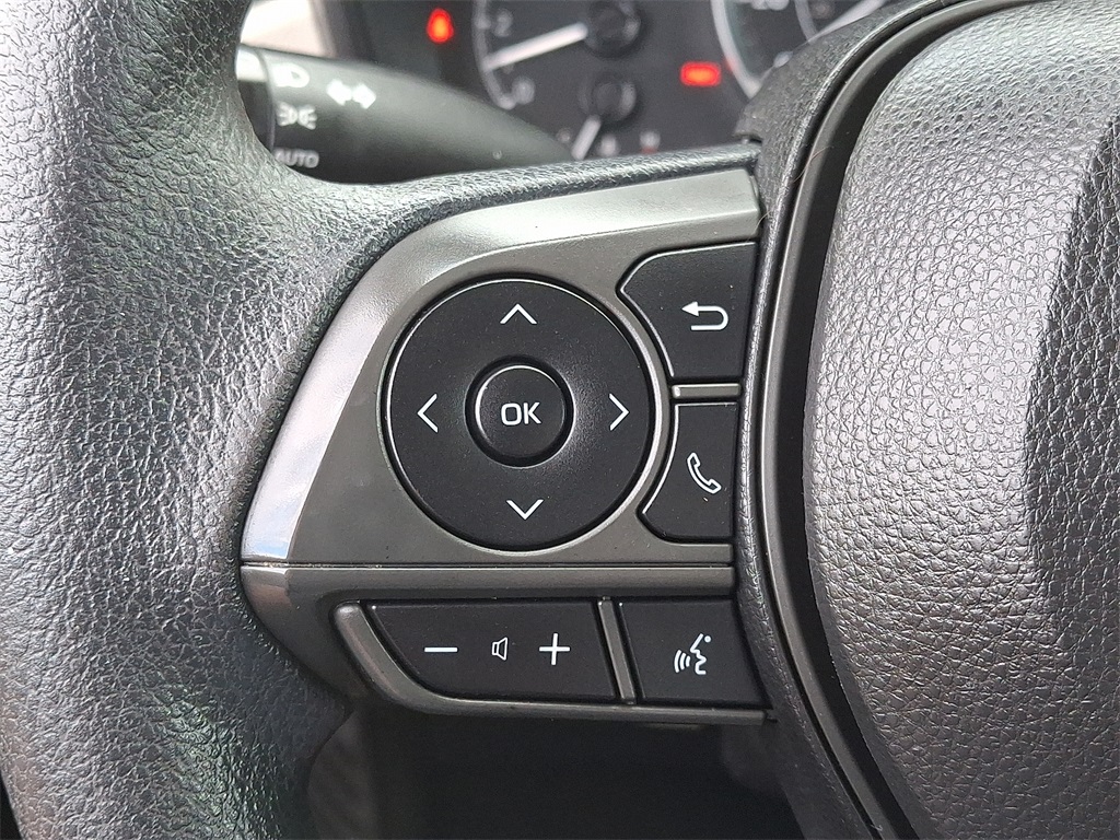 2021 Toyota Corolla LE - Photo 21