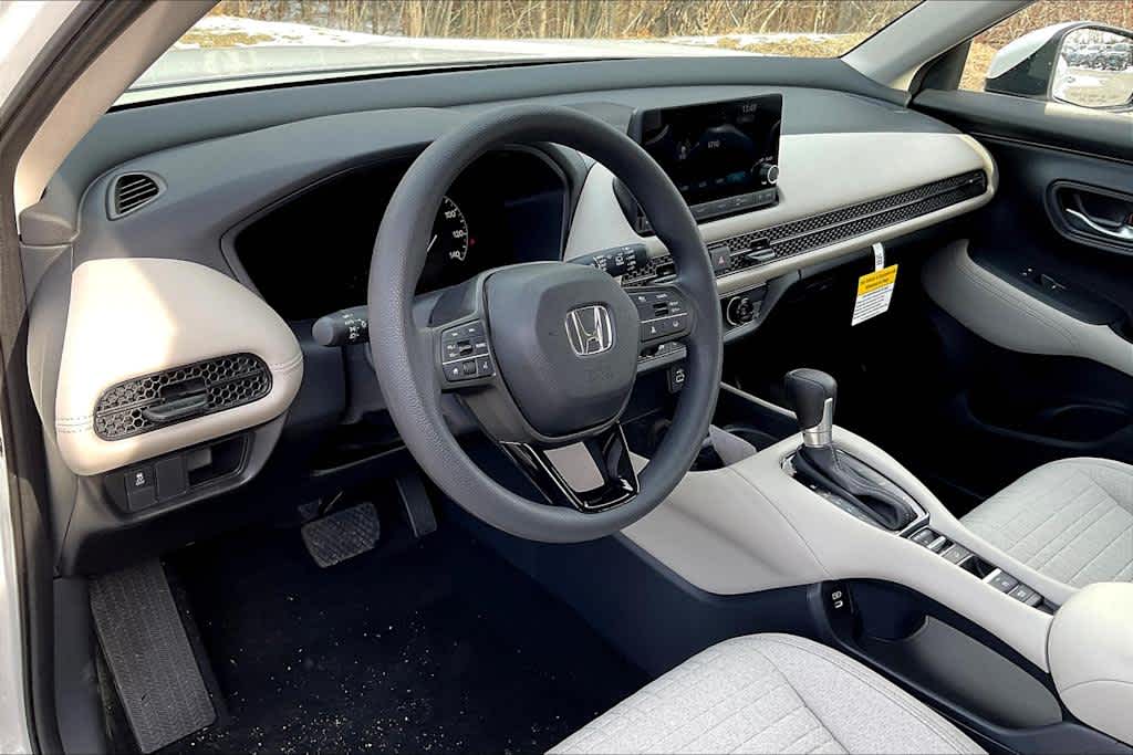 2026 Honda HR-V LX - Photo 8