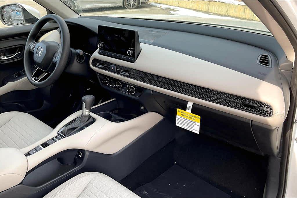 2026 Honda HR-V LX - Photo 9