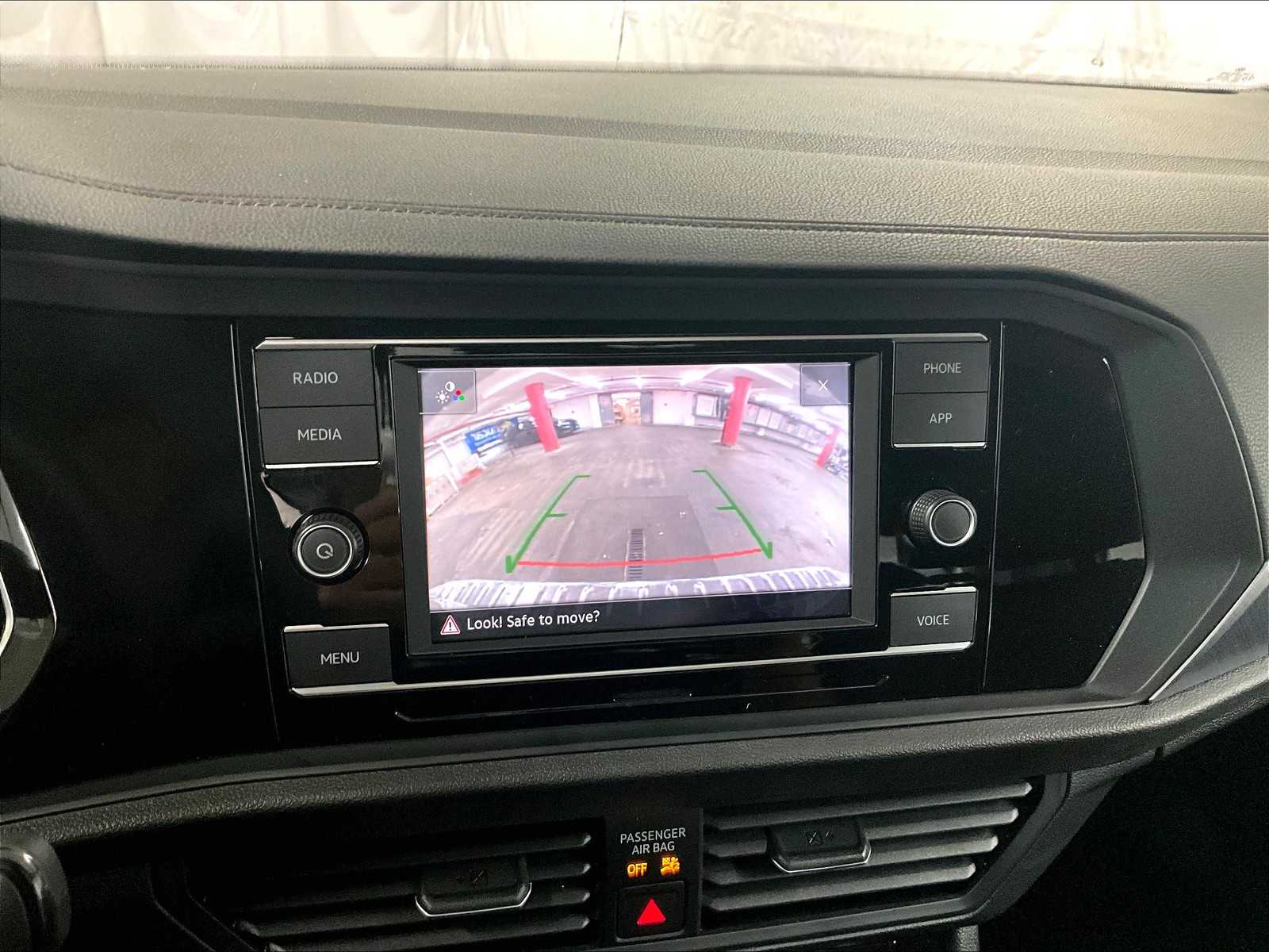 2023 Volkswagen Jetta SE - Photo 19