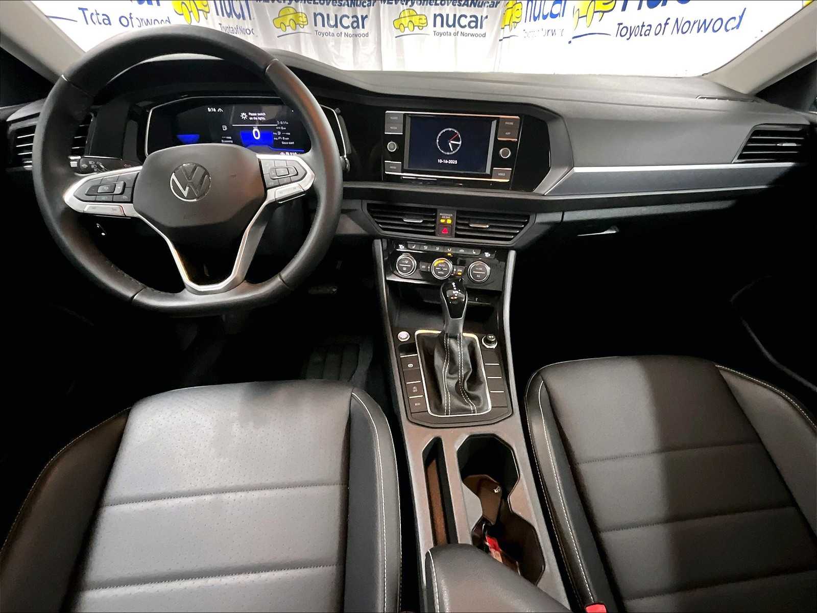 2023 Volkswagen Jetta SE - Photo 21
