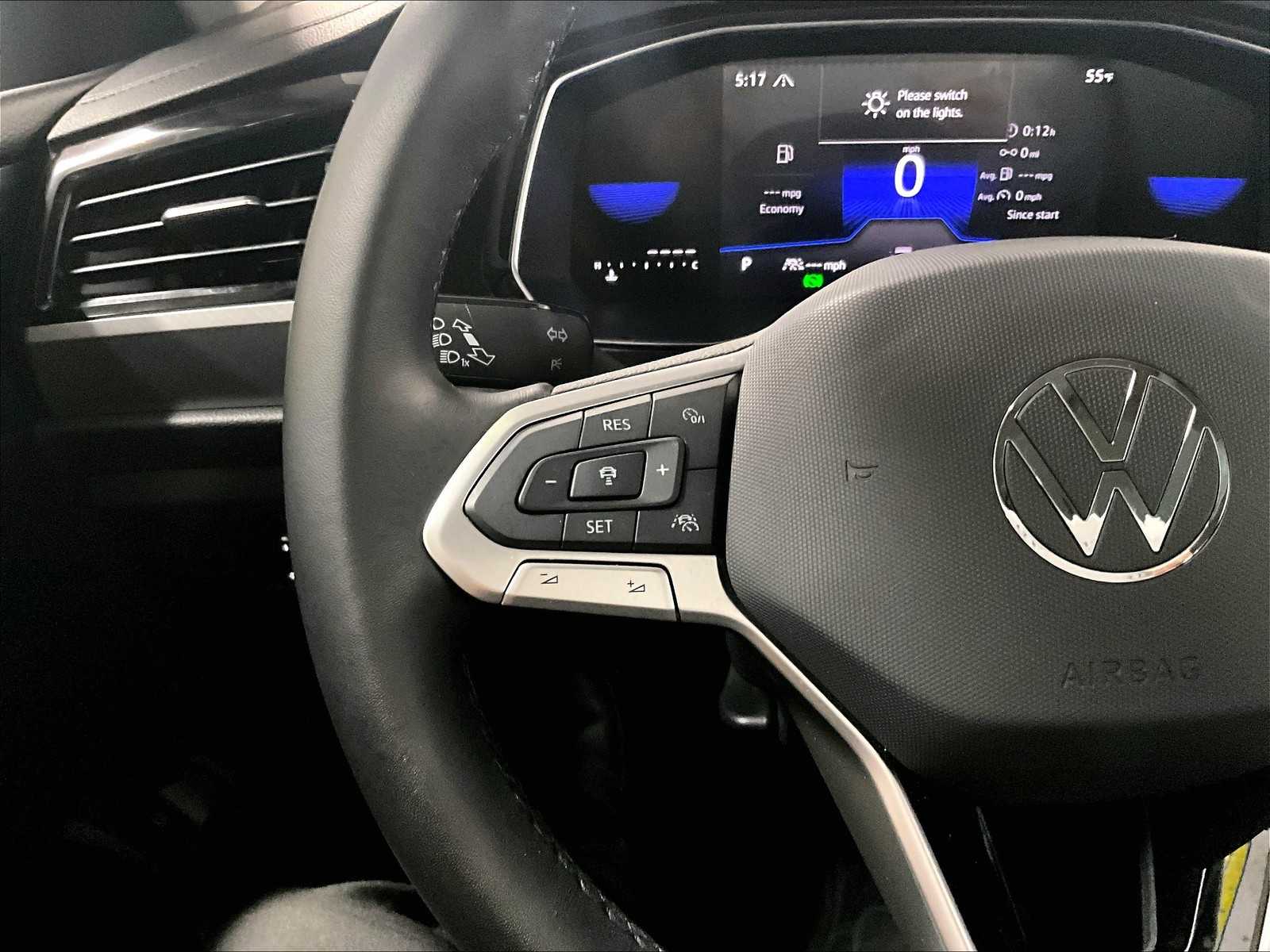2023 Volkswagen Jetta SE - Photo 23