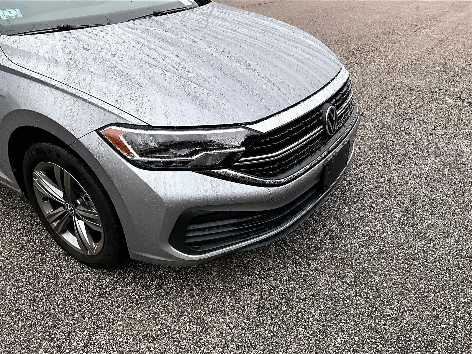 2023 Volkswagen Jetta SE - Photo 5