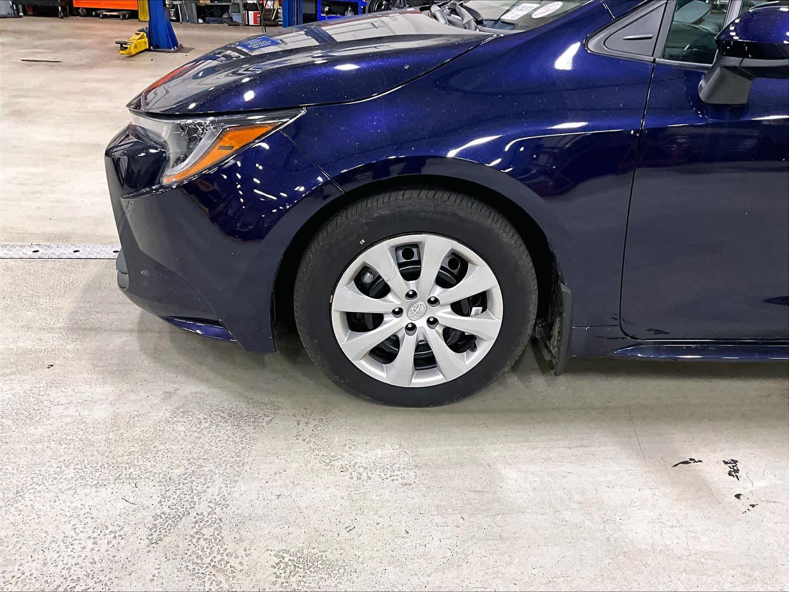 2023 Toyota Corolla LE - Photo 4