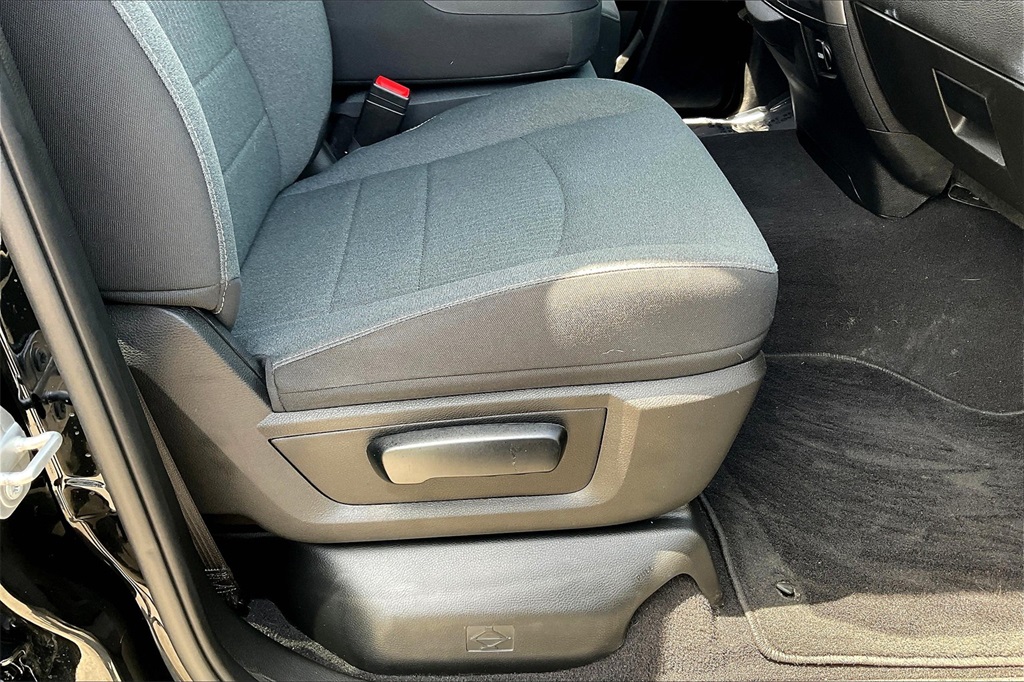 2022 Ram 1500 Classic Warlock - Photo 33