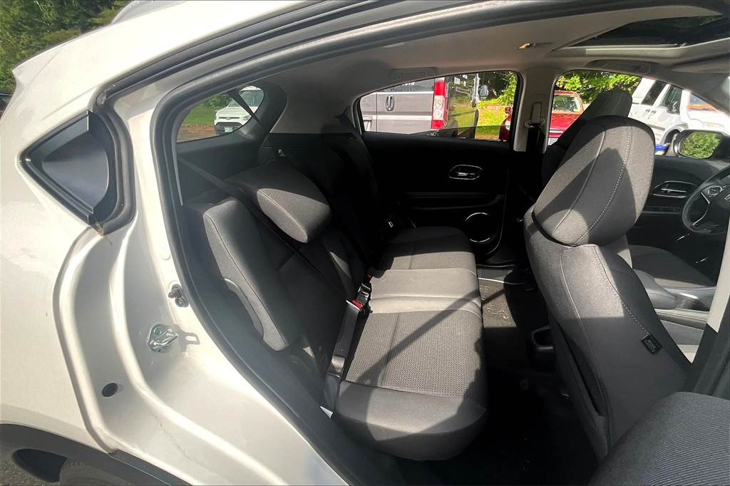 2022 Honda HR-V EX - Photo 16