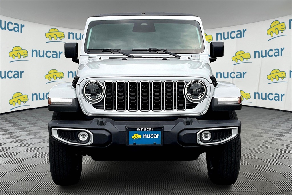 2025 Jeep Wrangler Sahara - Photo 3