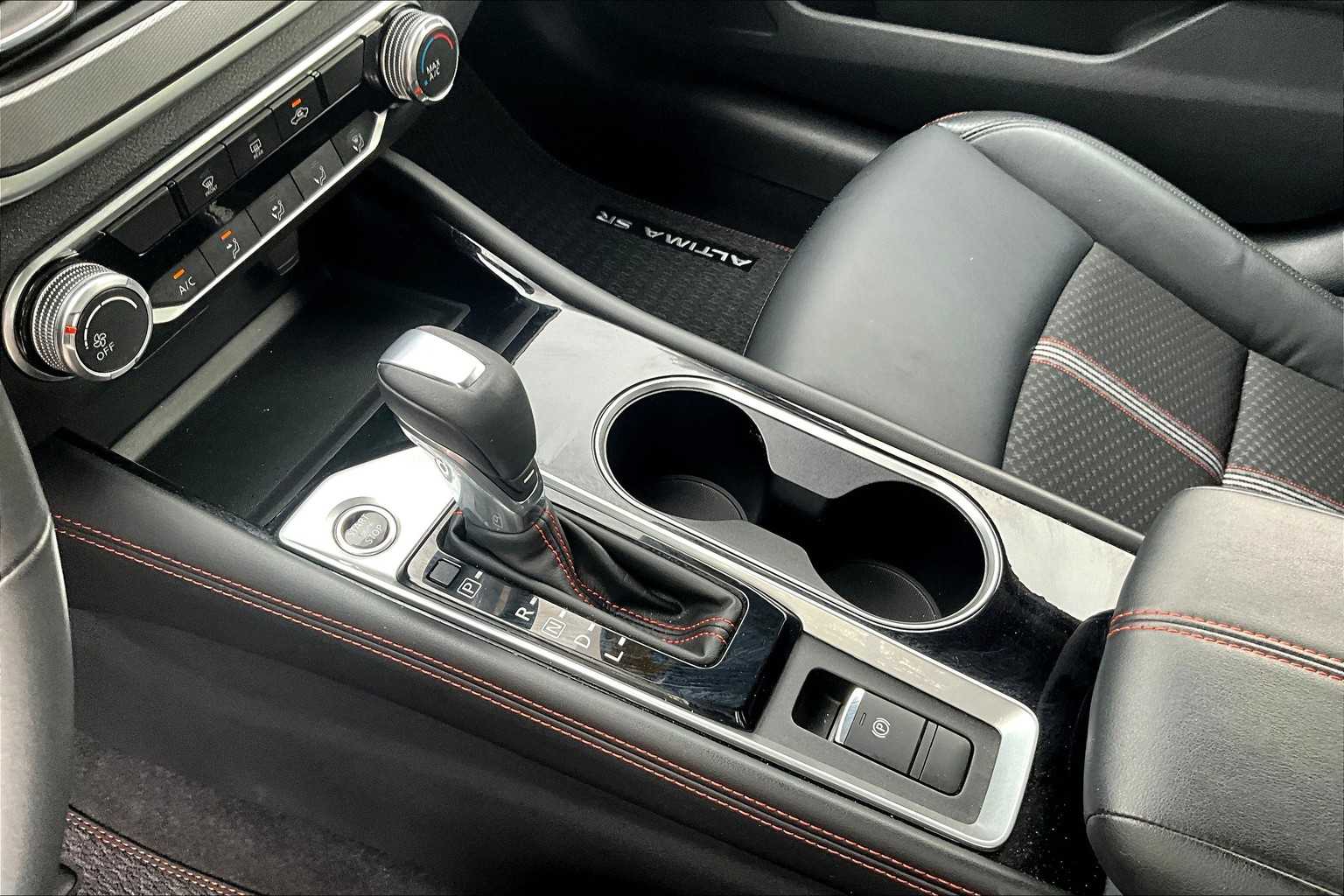 2023 Nissan Altima 2.5 SR - Photo 20