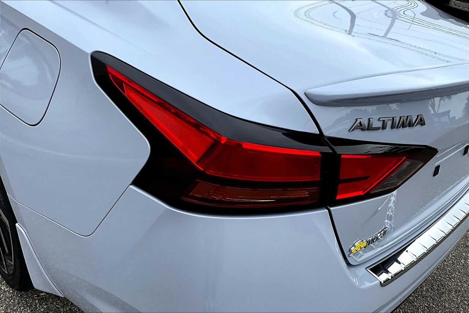 2023 Nissan Altima 2.5 SR - Photo 31