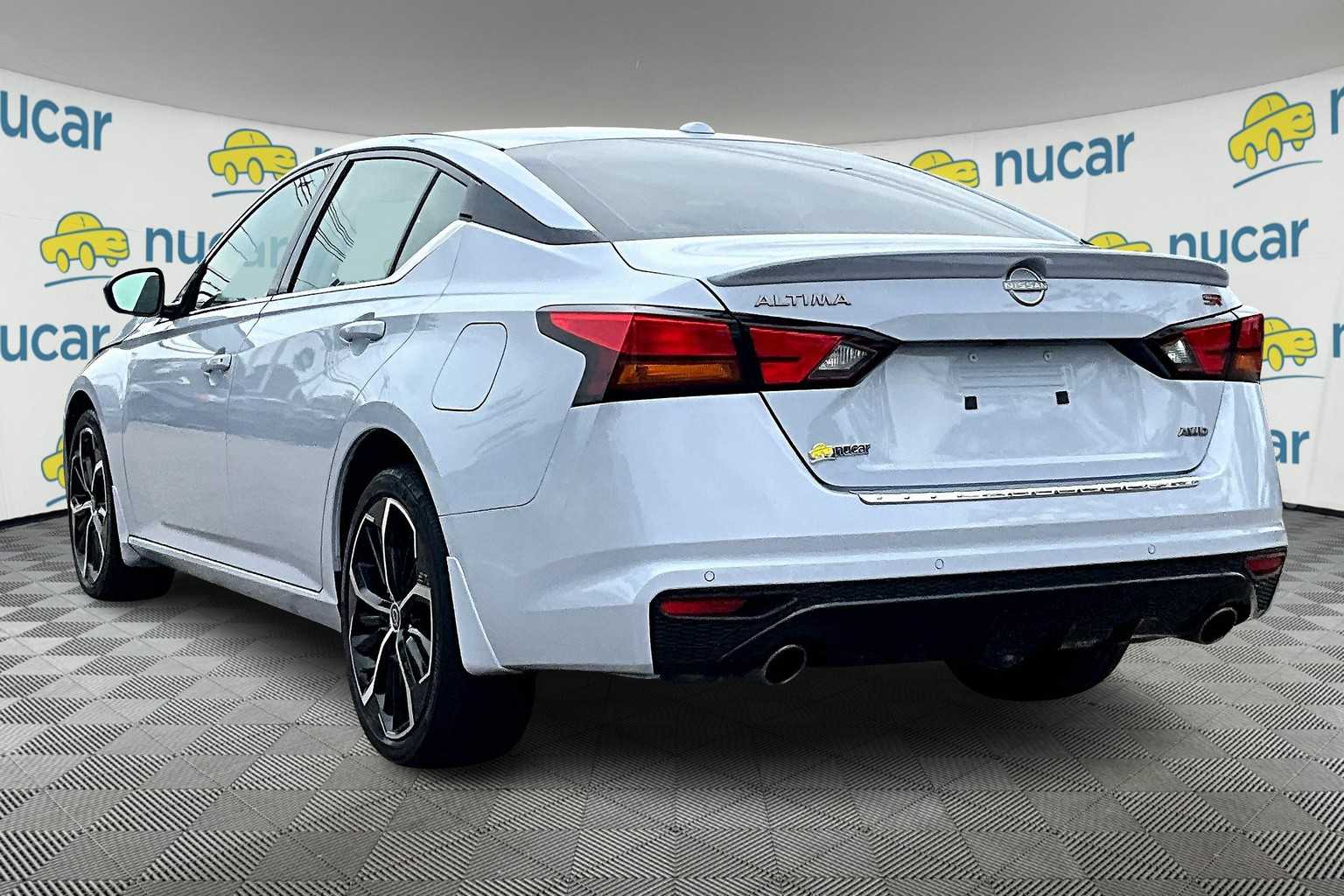2023 Nissan Altima 2.5 SR - Photo 4