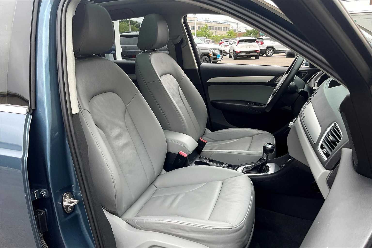 2016 Audi Q3 Premium Plus - Photo 11