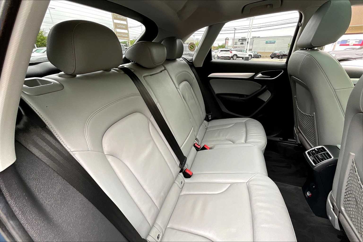 2016 Audi Q3 Premium Plus - Photo 16