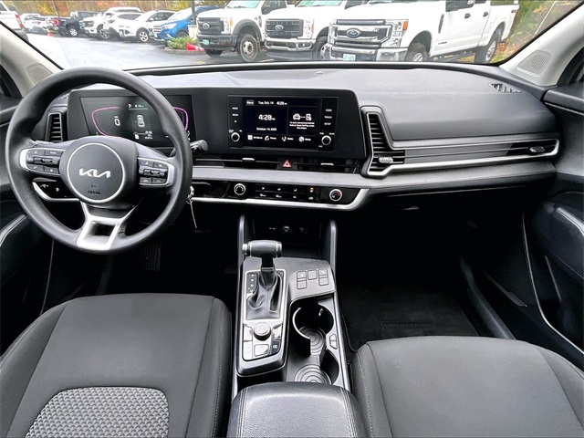 2024 Kia Sportage LX - Photo 16