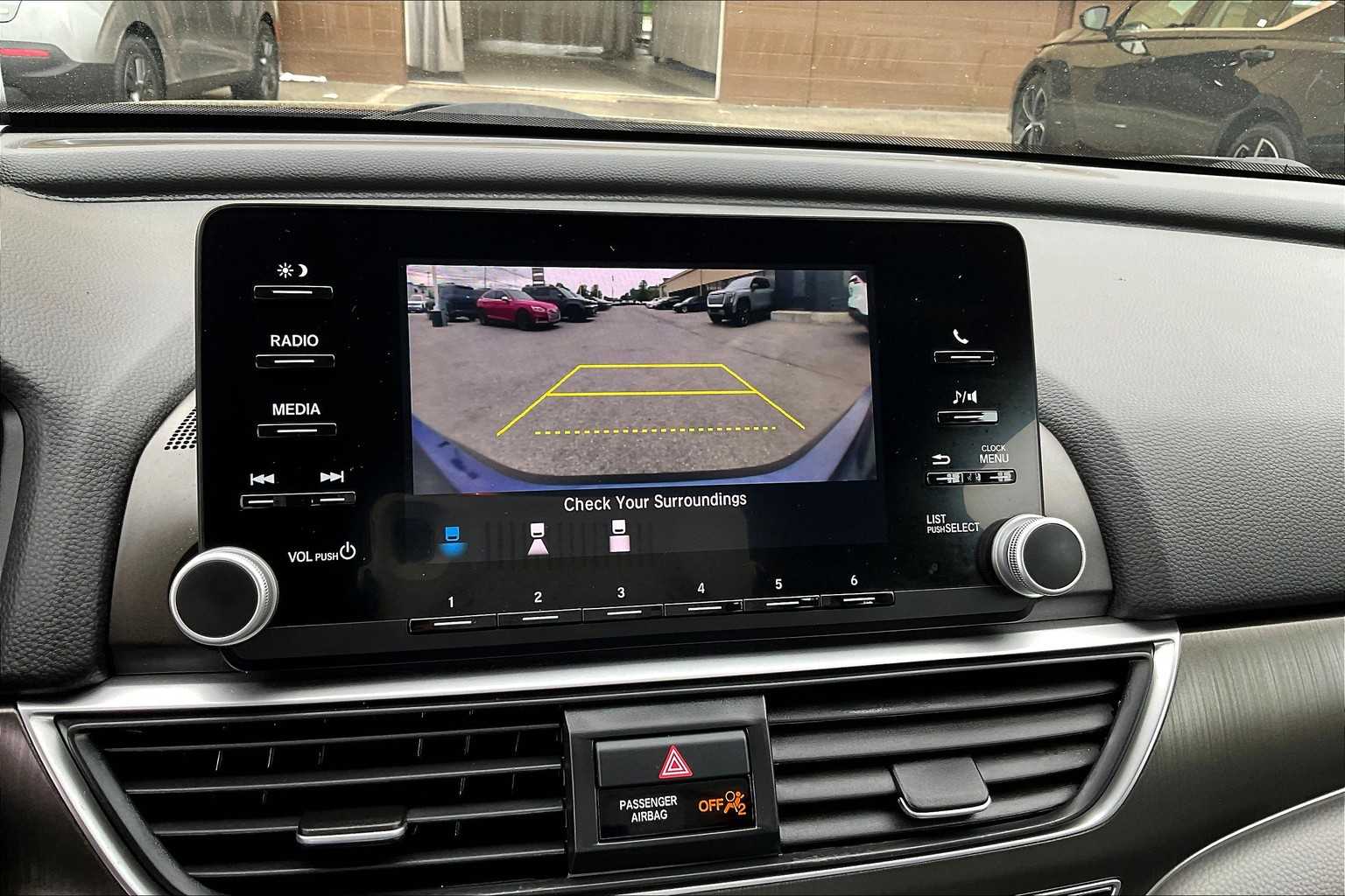 2019 Honda Accord LX 1.5T - Photo 19