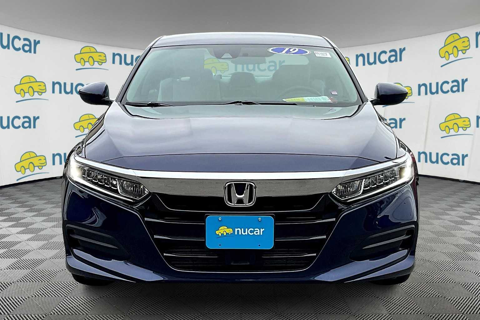 2019 Honda Accord LX 1.5T - Photo 2