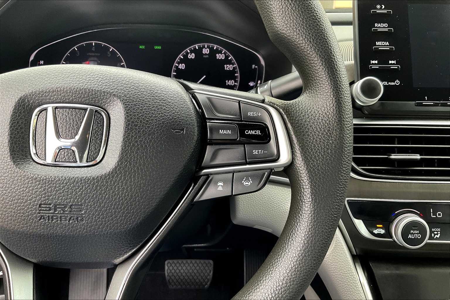 2019 Honda Accord LX 1.5T - Photo 23