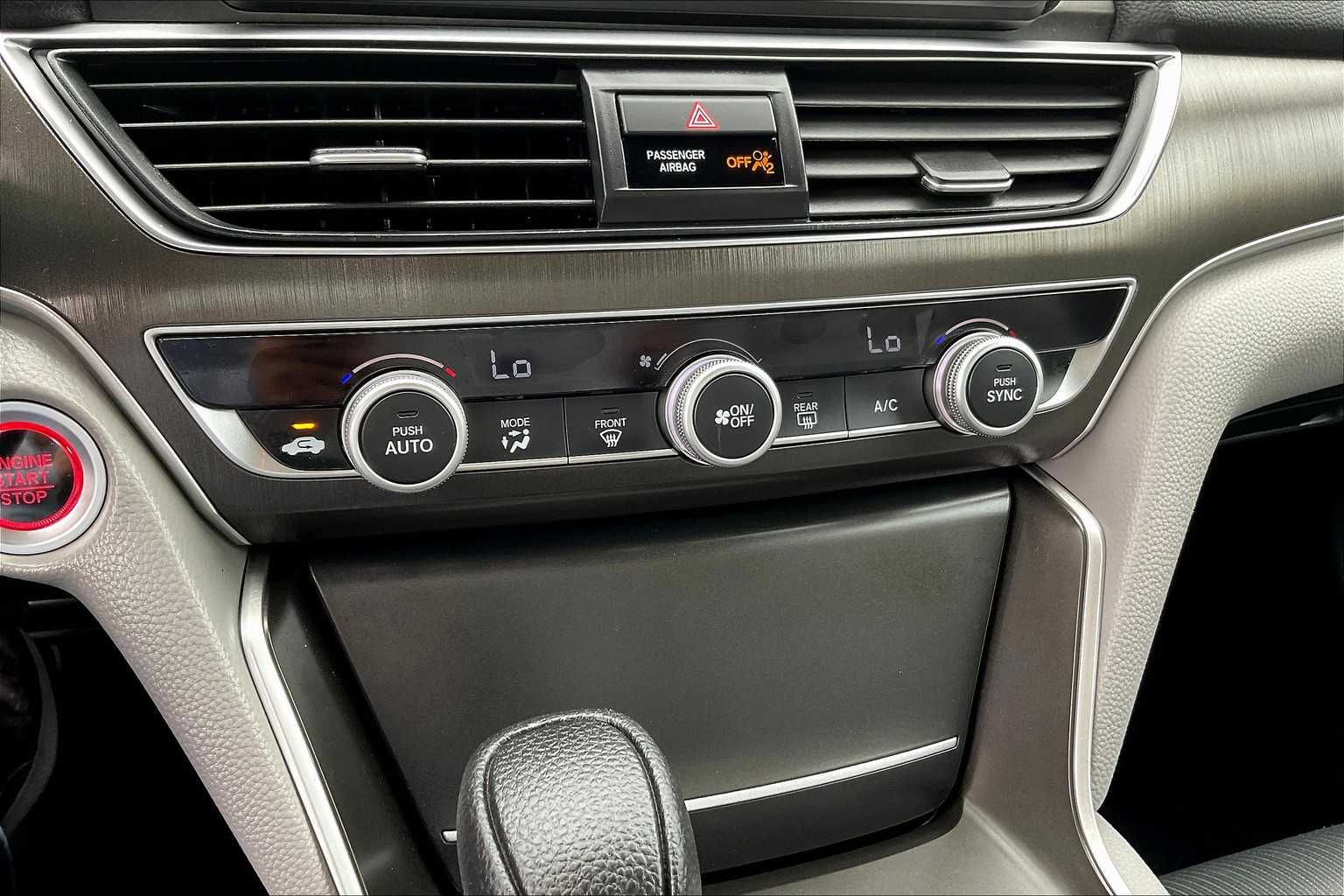 2019 Honda Accord LX 1.5T - Photo 25
