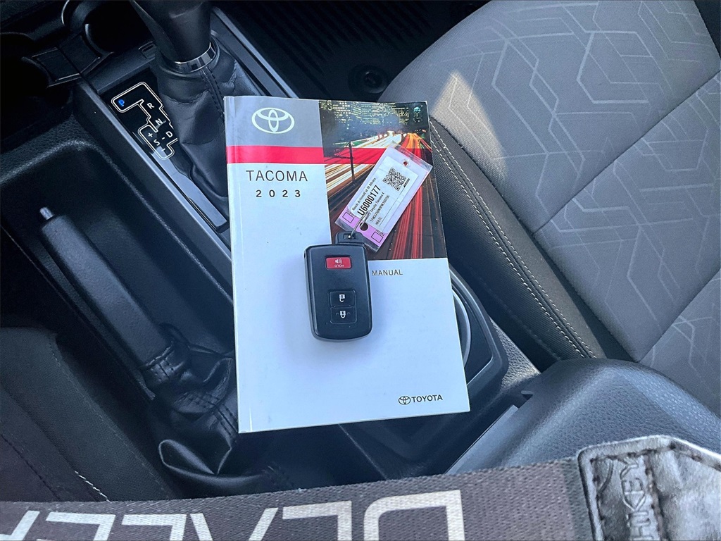 2023 Toyota Tacoma TRD Off-Road - Photo 30