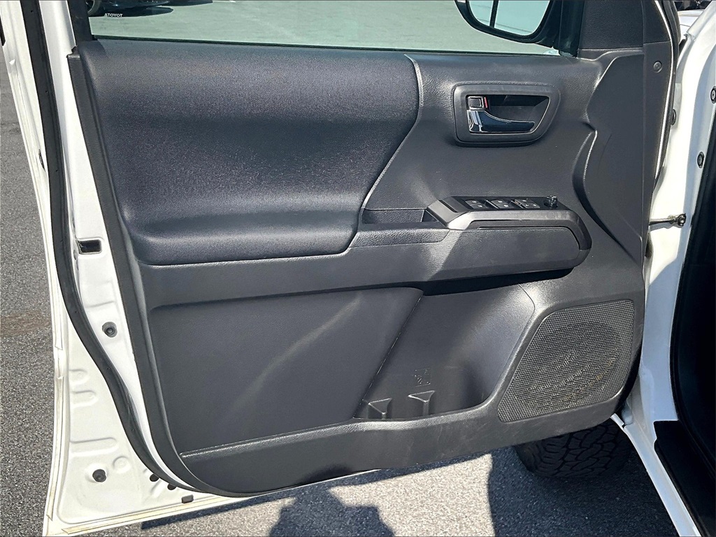 2023 Toyota Tacoma TRD Off-Road - Photo 9