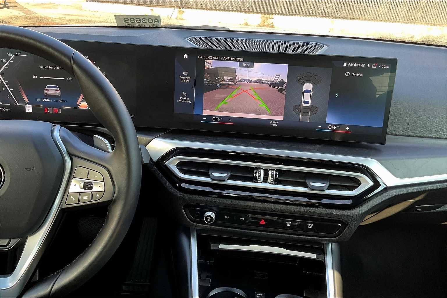 2024 BMW 3 Series 330i xDrive - Photo 18