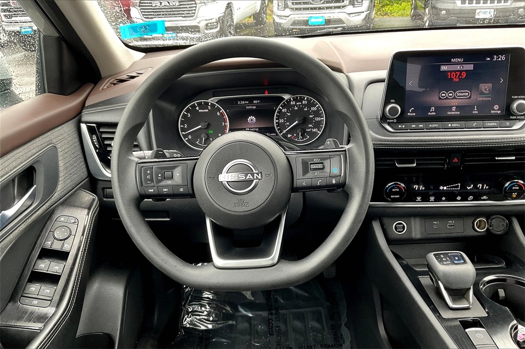 2022 Nissan Rogue SV - Photo 16