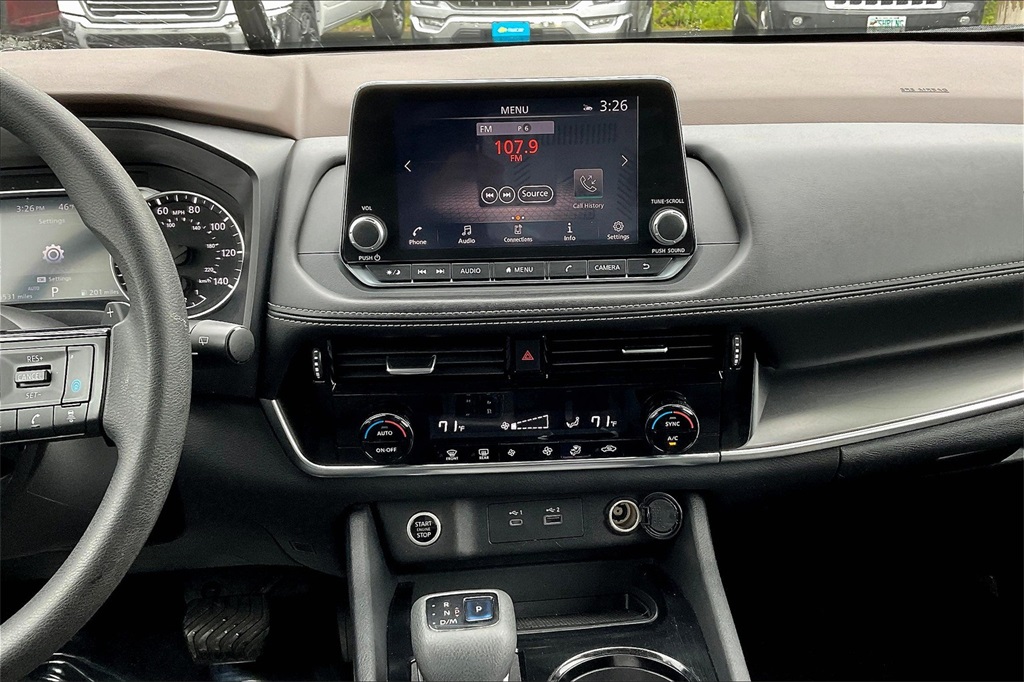2022 Nissan Rogue SV - Photo 17