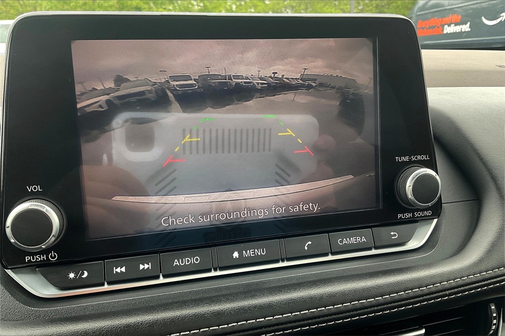 2022 Nissan Rogue SV - Photo 18