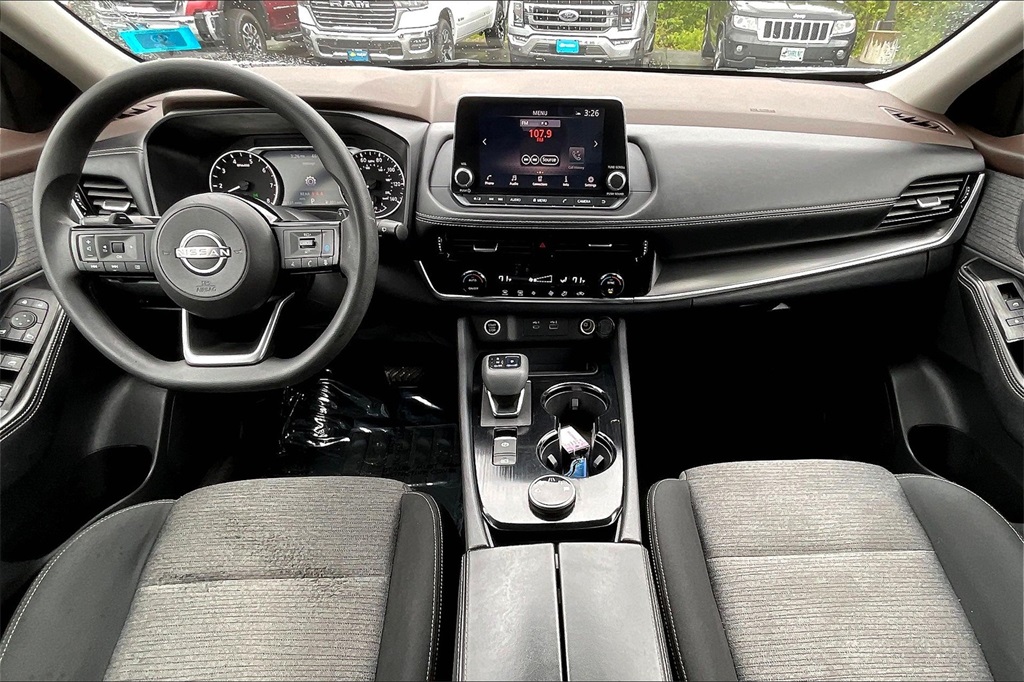 2022 Nissan Rogue SV - Photo 20