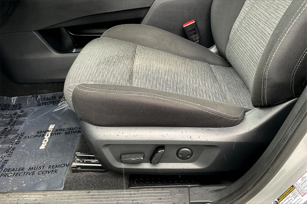 2022 Nissan Rogue SV - Photo 34