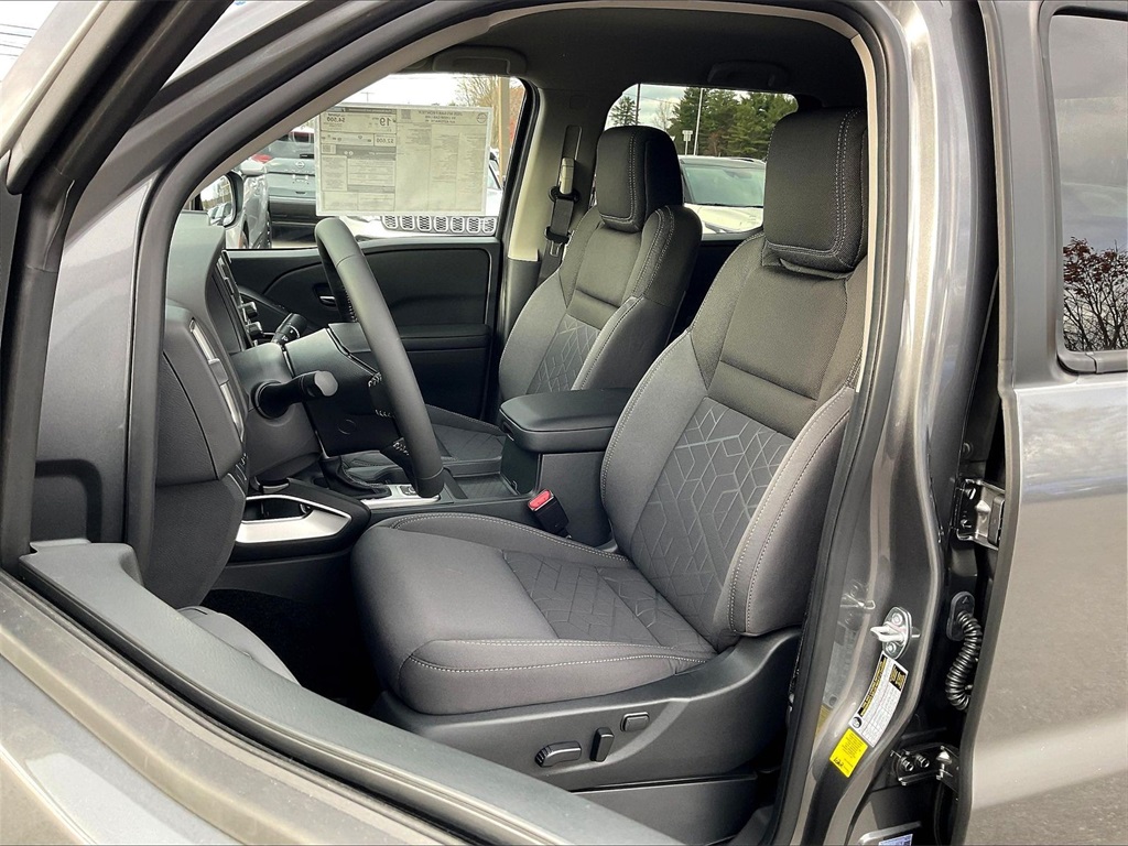 2026 Nissan Frontier SV - Photo 11