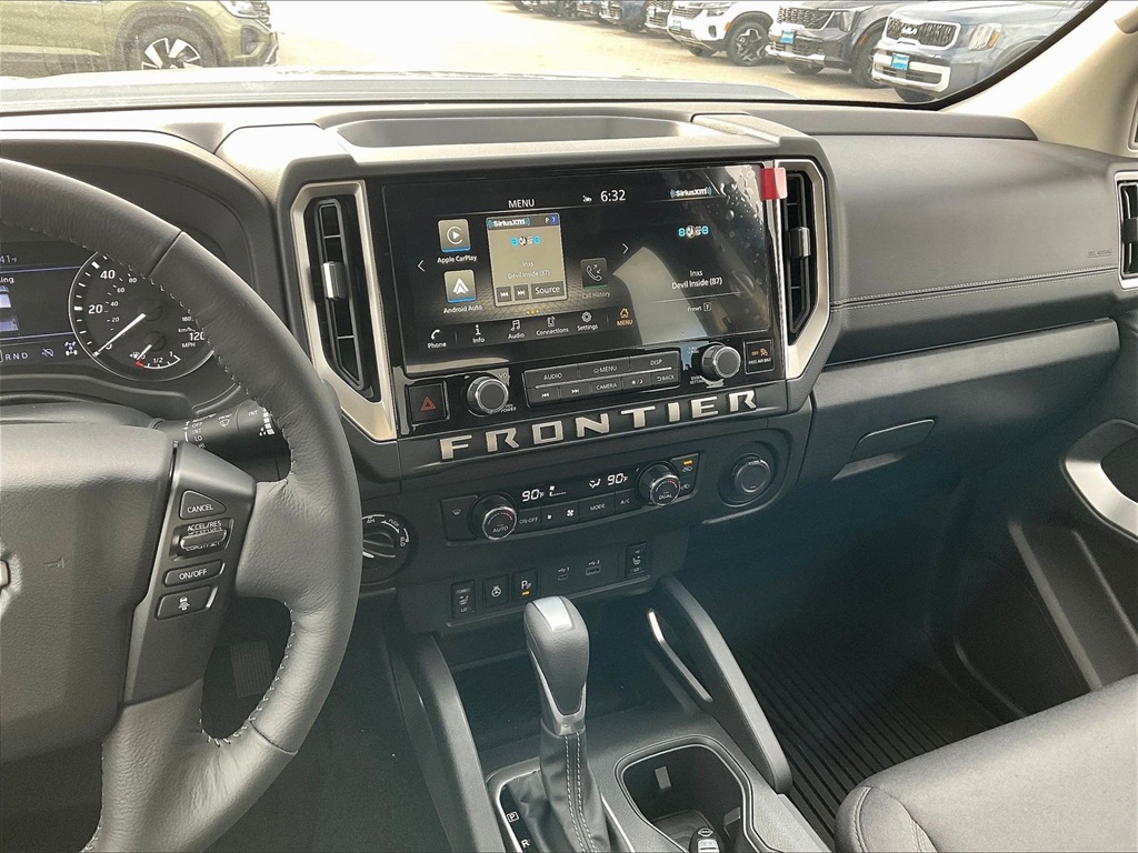 2026 Nissan Frontier SV - Photo 13