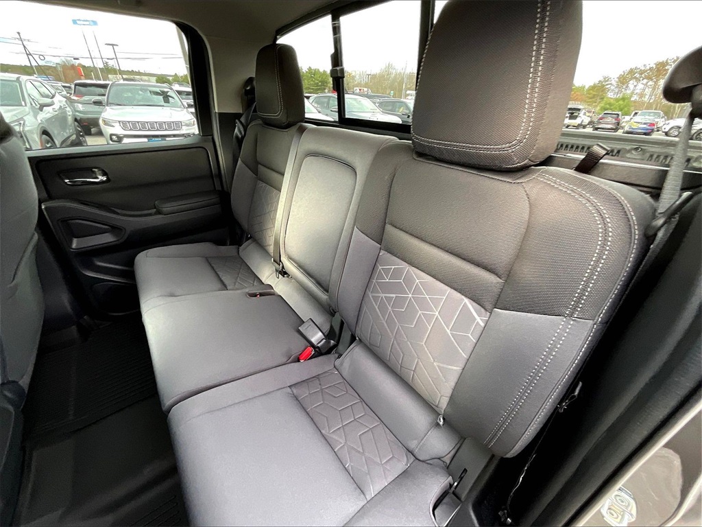 2026 Nissan Frontier SV - Photo 15