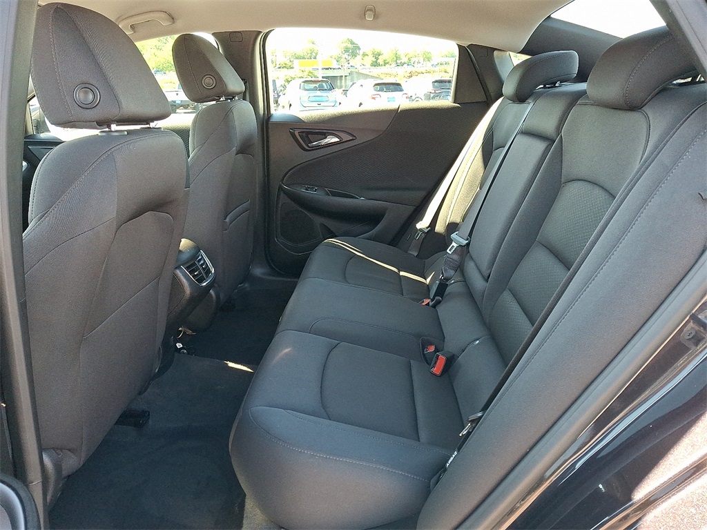 2023 Chevrolet Malibu LT - Photo 11