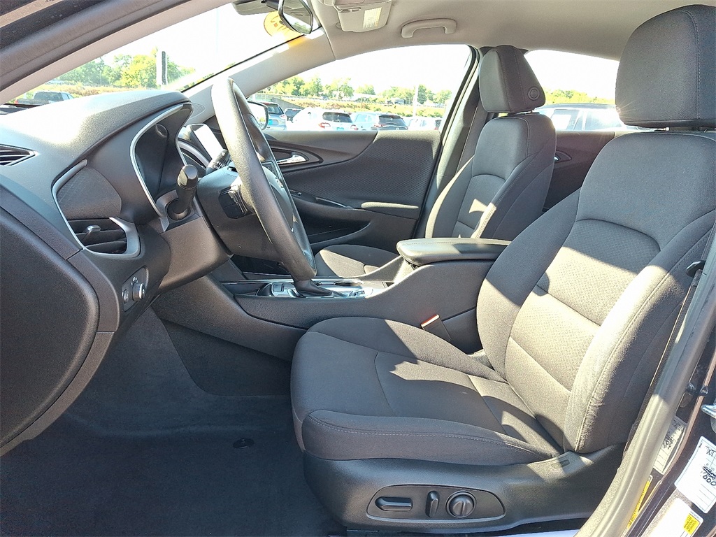 2023 Chevrolet Malibu LT - Photo 15