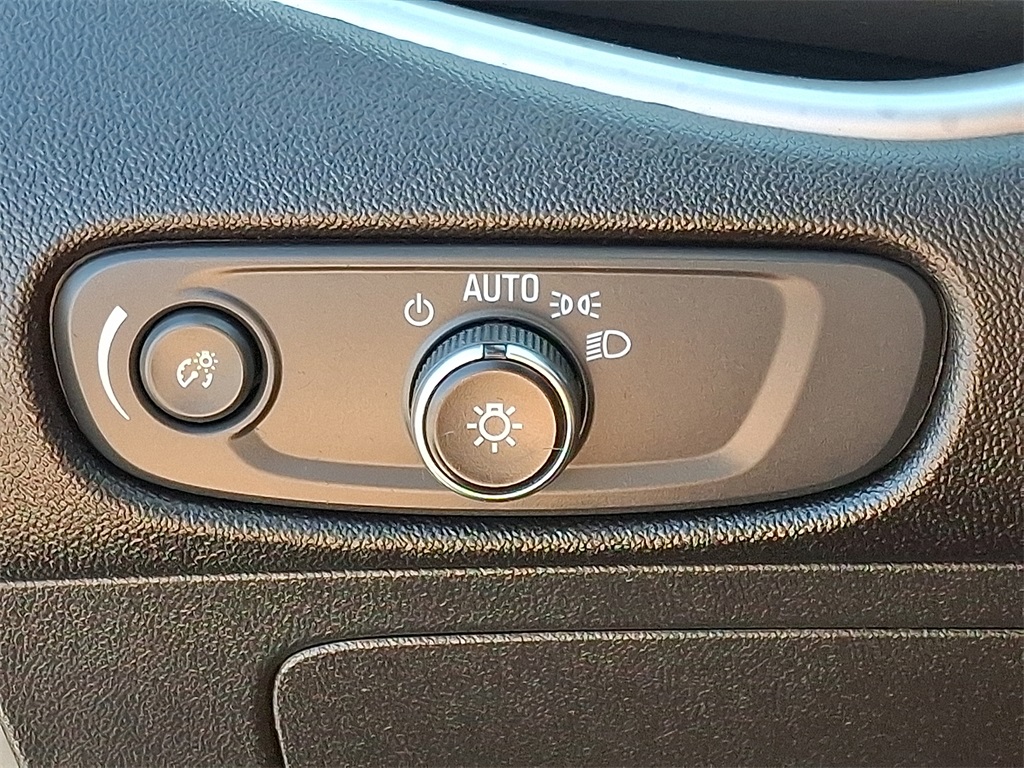 2023 Chevrolet Malibu LT - Photo 25
