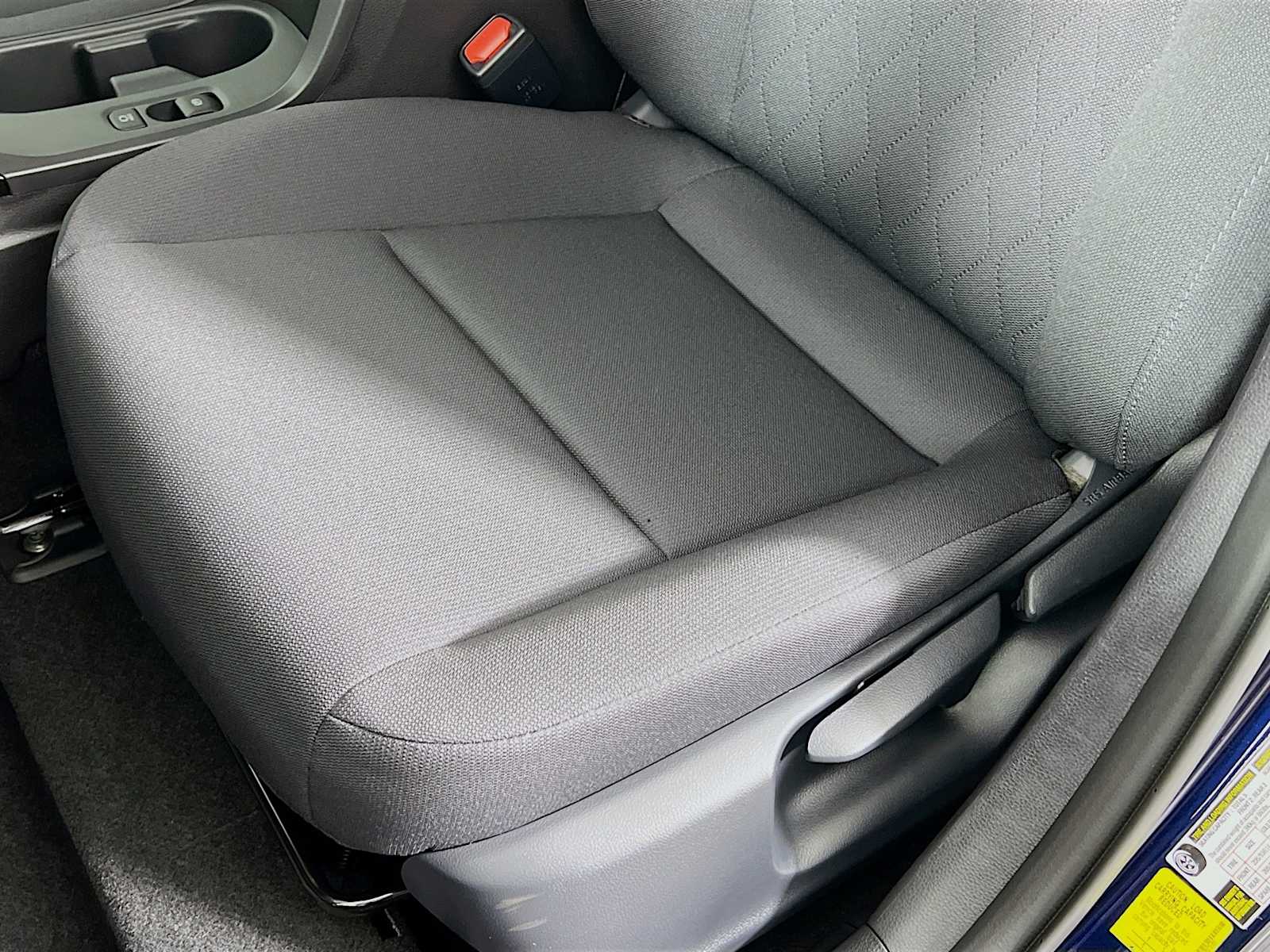 2026 Toyota Corolla LE - Photo 16