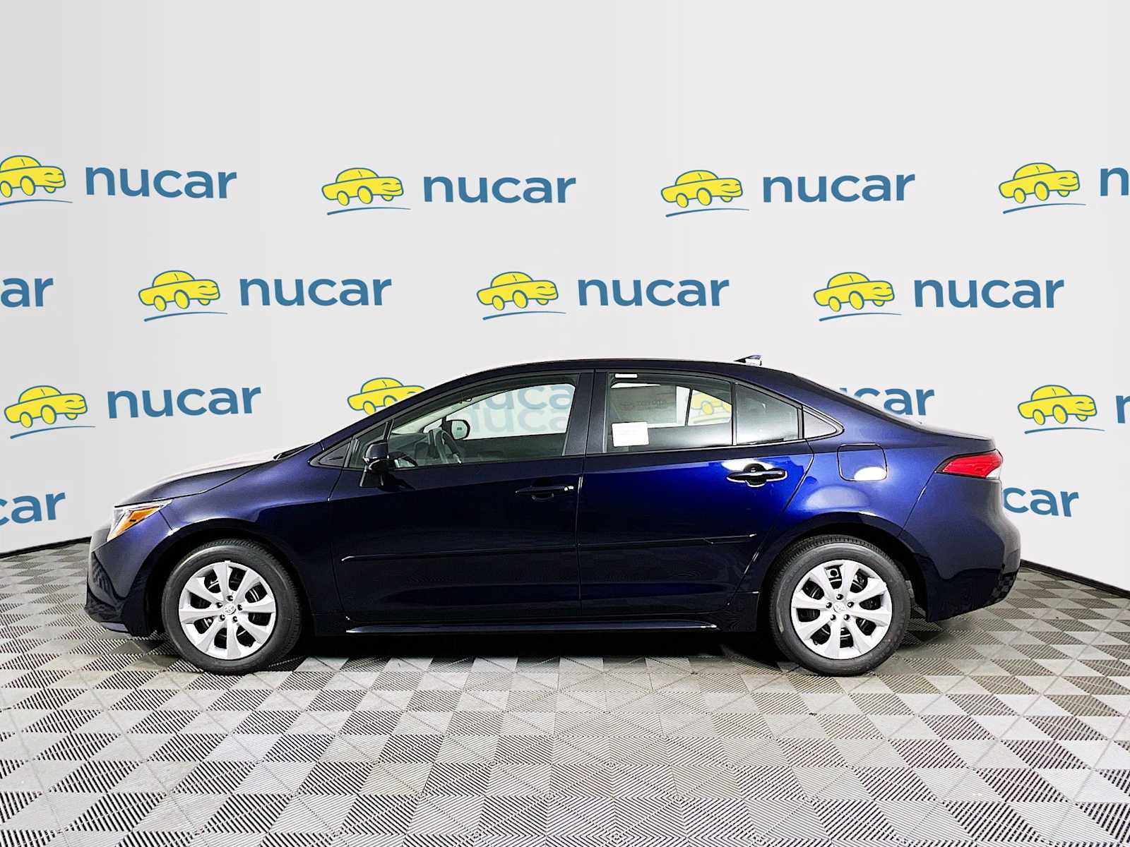 2026 Toyota Corolla LE - Photo 3