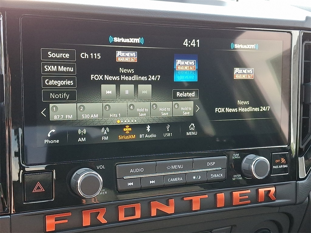 2025 Nissan Frontier PRO-4X - Photo 12