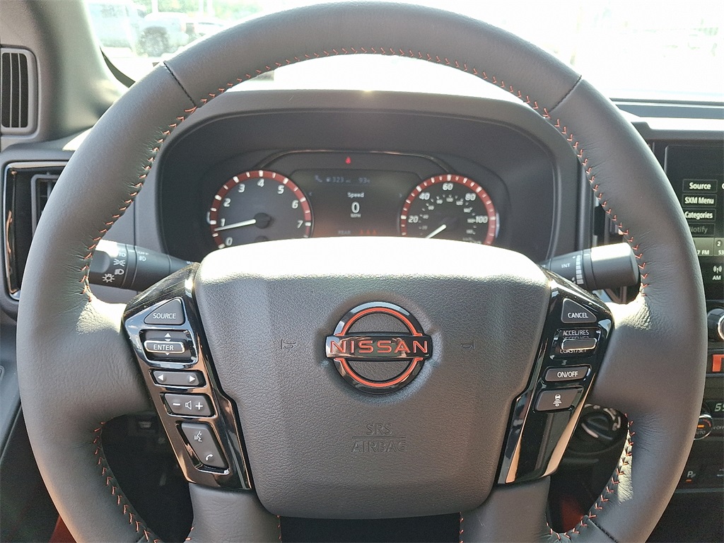 2025 Nissan Frontier PRO-4X - Photo 14