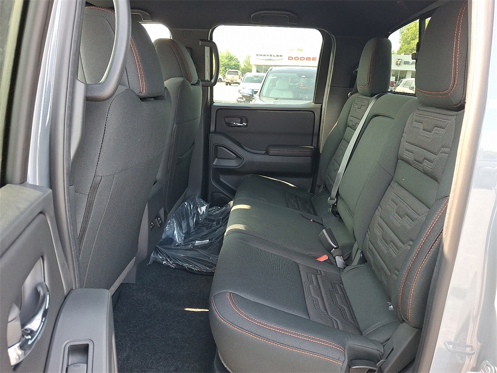 2025 Nissan Frontier PRO-4X - Photo 6