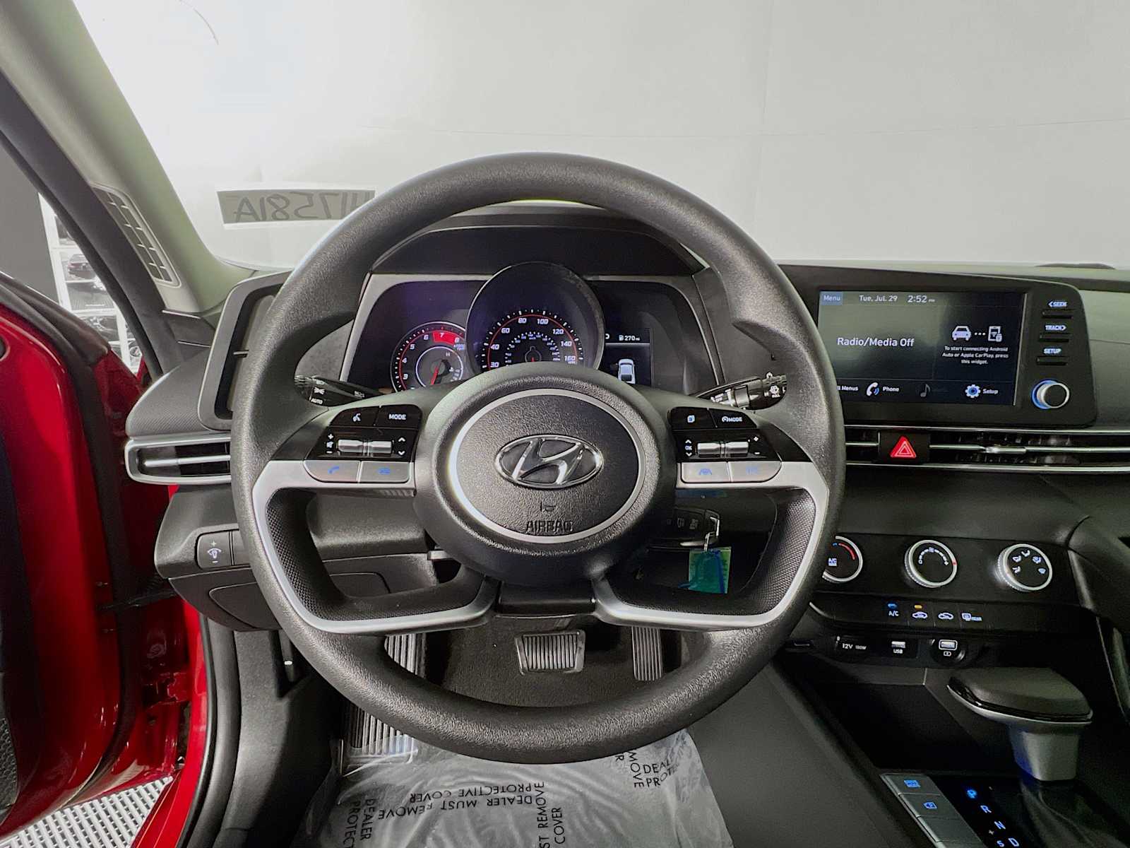 2023 Hyundai Elantra SE - Photo 11