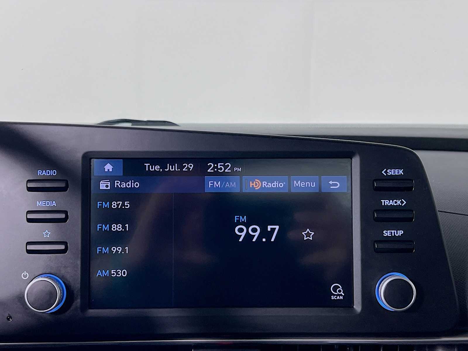 2023 Hyundai Elantra SE - Photo 14