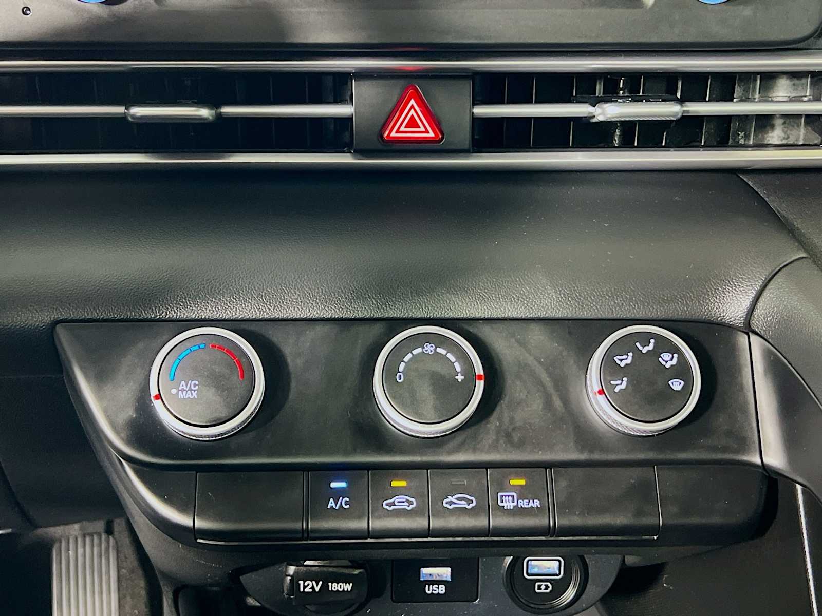 2023 Hyundai Elantra SE - Photo 15