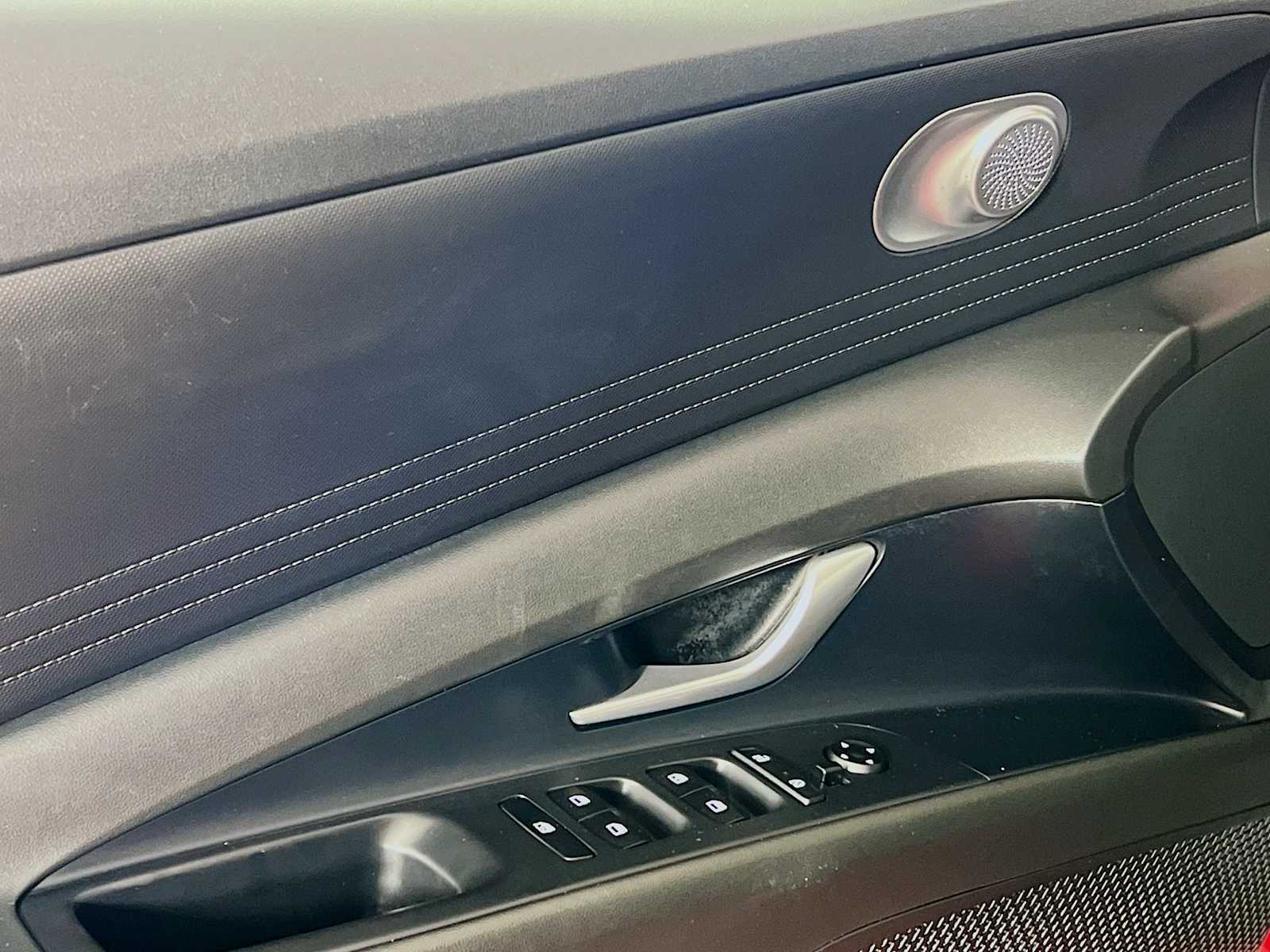 2023 Hyundai Elantra SE - Photo 17